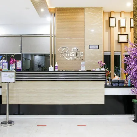 Vaccinated Staff - Capital O 454 Raising Hotel-3