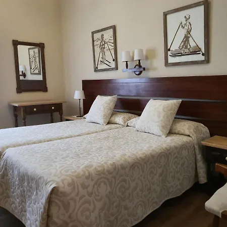 Hostal Canigó-3