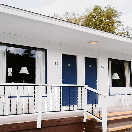 Blue Moon Motel-3