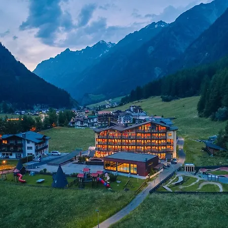 Hotel Sunny Soelden-3