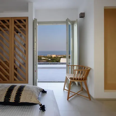 Este Luxury Suites-3