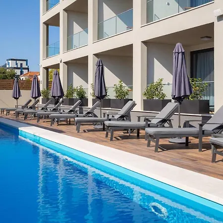 Ellure Luxury Suites-3