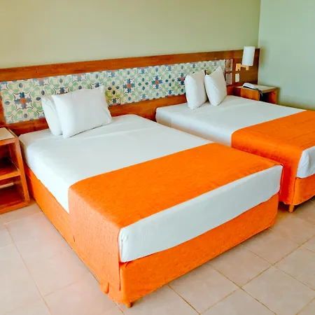 Gran Hotel Stella Maris Urban Resort & Conventions-3