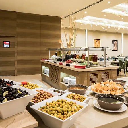 Arise Hotel Golden Horn-3