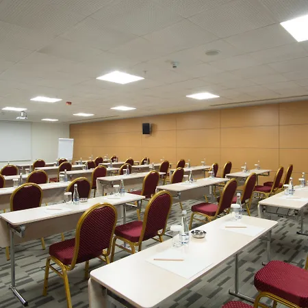 Tav Airport Hotel Izmir-3