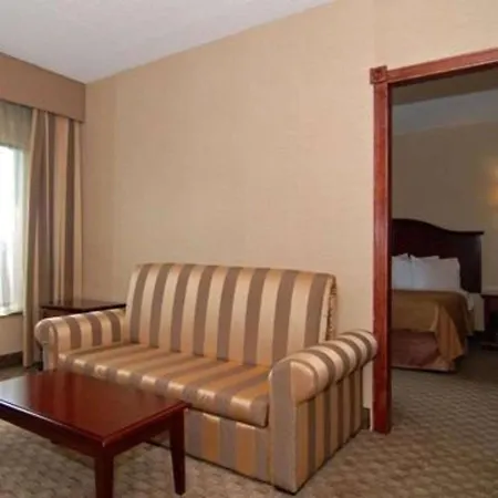 Quality Inn & Suites Bensalem-3