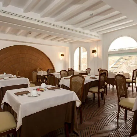 Hotel Degli Artisti-2