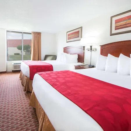 Ramada By Wyndham Enid-3