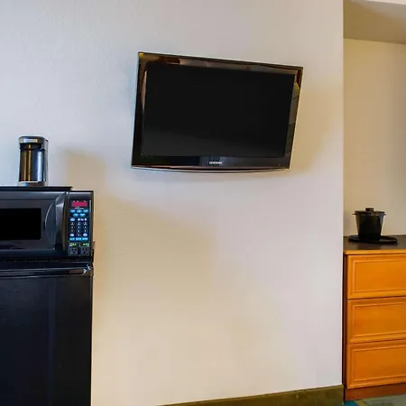 La Quinta Inn By Wyndham Norfolk Virginia Beach-2