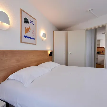 Residence Residéal Antibes-3