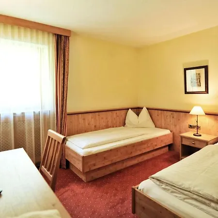 Hotel Garni Königsblick-3