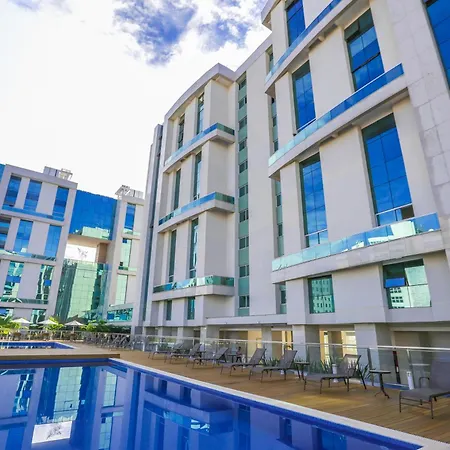 Vista Park Hplus Long Stay-3
