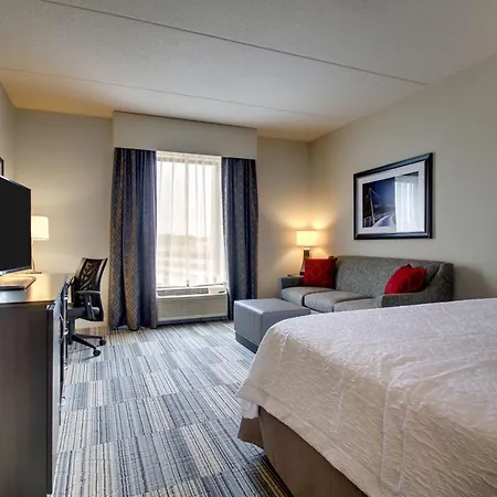Hampton Inn & Suites Greenville Airport-2