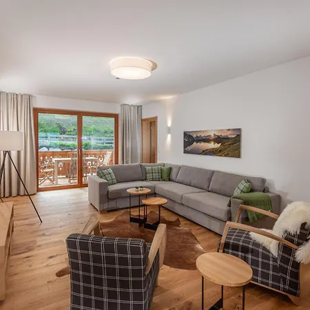 Skylodge Alpine Homes-3
