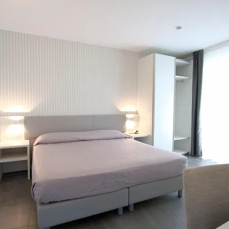Hotel Paris-2