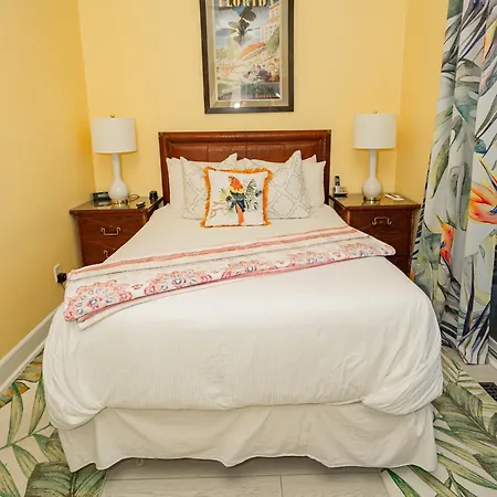 Water'S Edge Inn - Adults Only-2