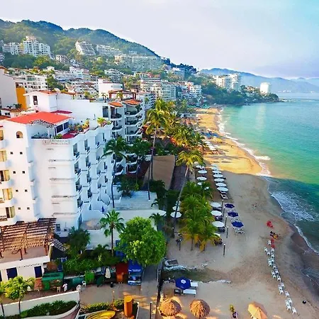 Emperador Vallarta Beachfront Hotel And Suites-2