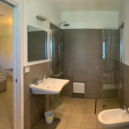 Nuova Opera Rooms & Apartments-2