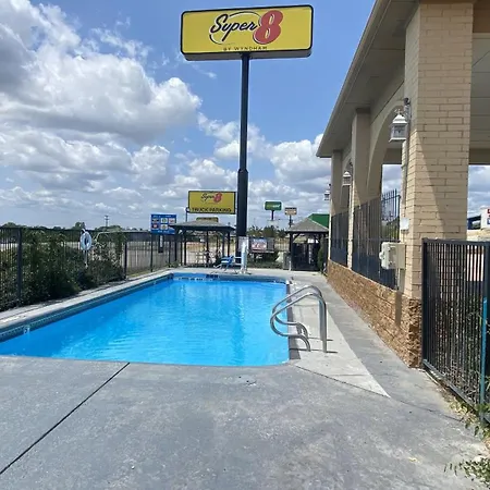 Super 8 By Wyndham Decatur Texas-2