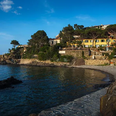 Le Relais Des Trois Mas-2