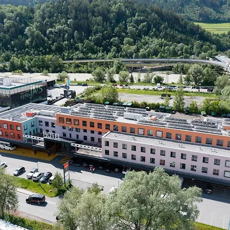 Hwest Hotel-2