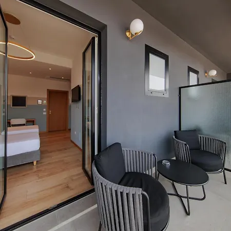 Ophelia Hotel-3