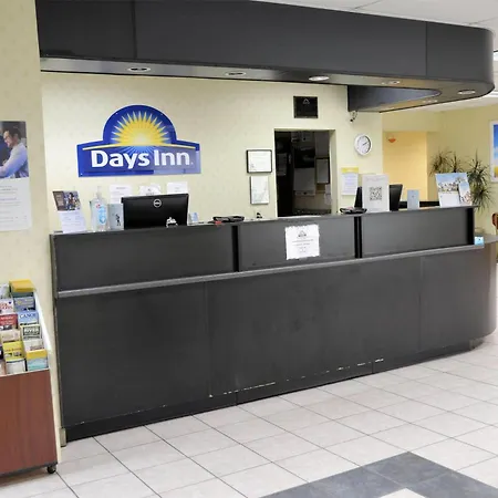 Days Inn By Wyndham Luray Shenandoah-3