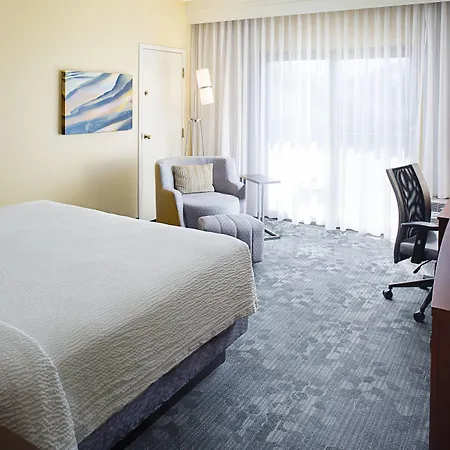 Courtyard By Marriott Memphis Airport-2