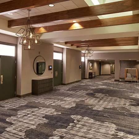 Hilton Cincinnati Airport-2