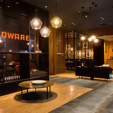 Beijing New World Centre Tongpai Hotel-2