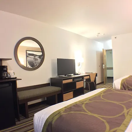 Super 8 By Wyndham Kenora-3
