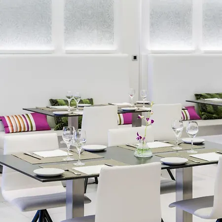 Ilunion Suites Madrid-2