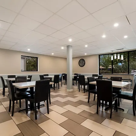 Surestay Hotel By Best Western Columbus Downtown-3