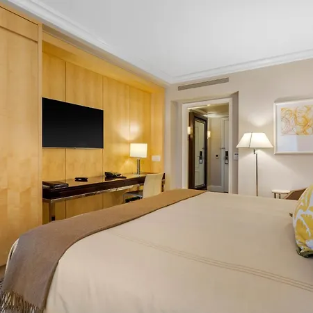 Omni Berkshire Place-3