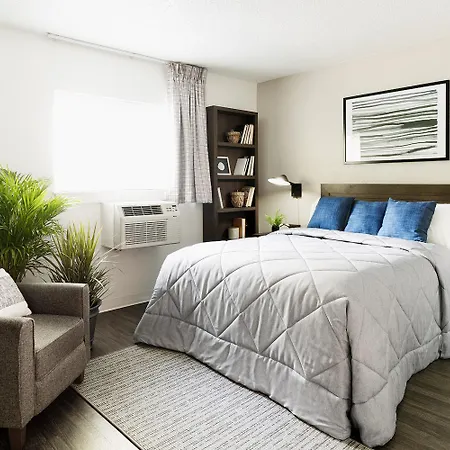 Intown Suites Extended Stay Raleigh Nc- Capital Blvd-2