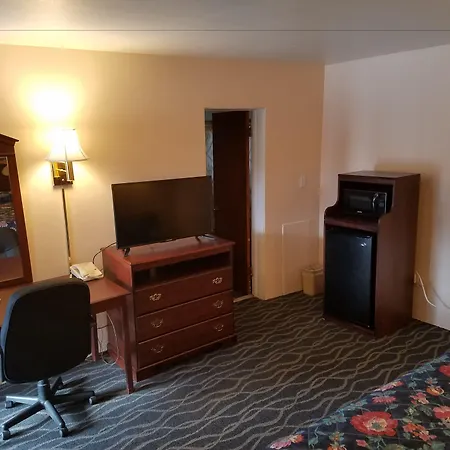 Budget Host Inn-3