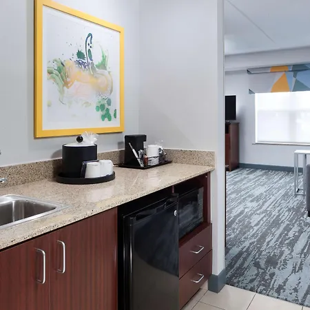 Hampton Inn & Suites Oklahoma City-Bricktown-2