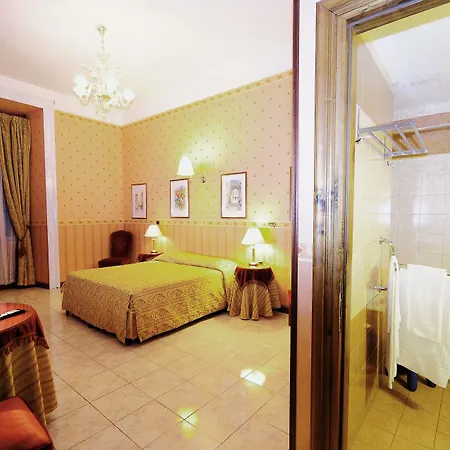 Hotel Sweet Home-2