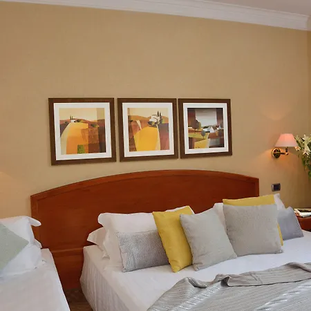 Lh Hotel Lloyd Roma-2