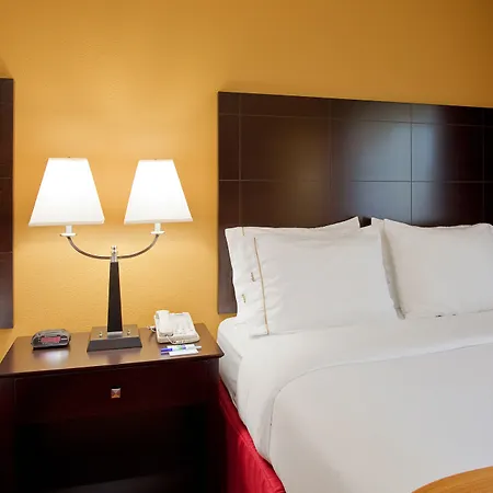 Holiday Inn Express Hotel & Suites Pensacola-West Navy Base By Ihg-3