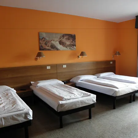 Hotel Corona-3