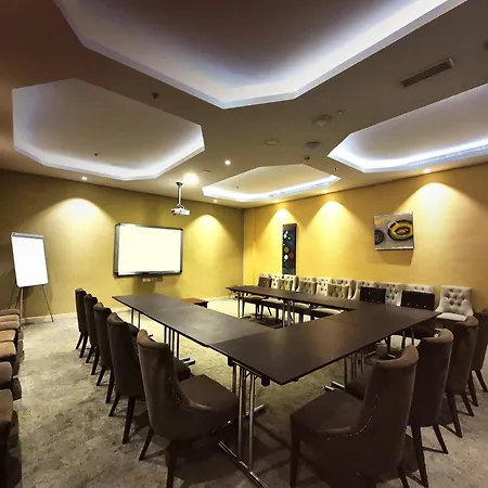 Signature Hotel Al Barsha-2