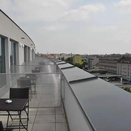 Leonardo Hotel Vienna Schoenbrunn-3