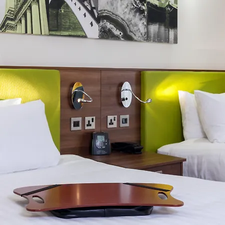 Hampton By Hilton Birmingham Jewellery Quarter-3