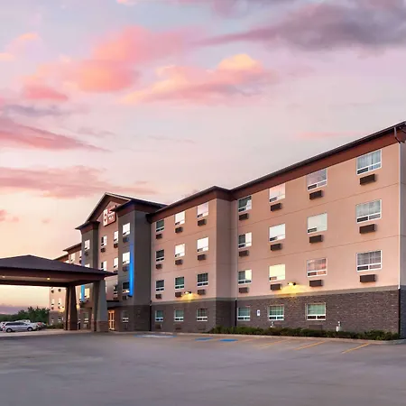 Best Western Plus Peace River Hotel & Suites-3