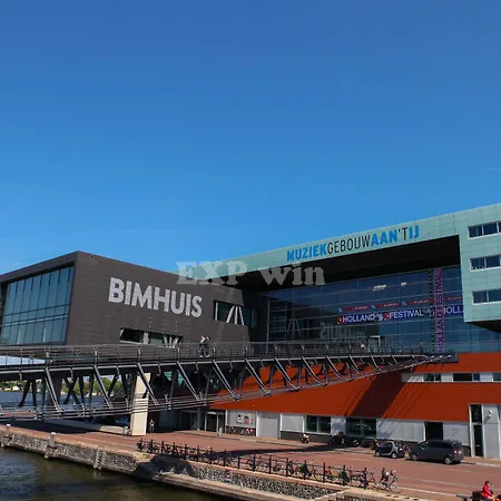 Hampton by Hilton Amsterdam Centre East-3