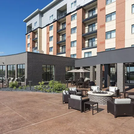 Courtyard By Marriott Mt. Pleasant At Central Michigan University-2