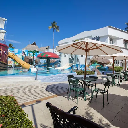 Crown Paradise Club Puerto Vallarta All Inclusive-3