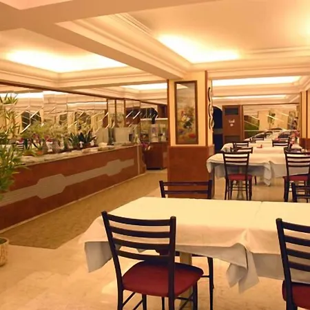 Hotel Monopol-2