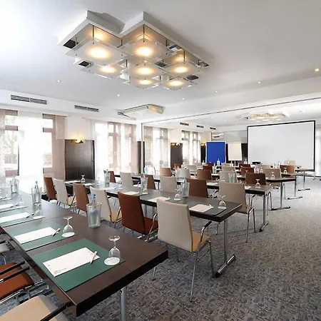 DORMERO Hotel Düsseldorf-2